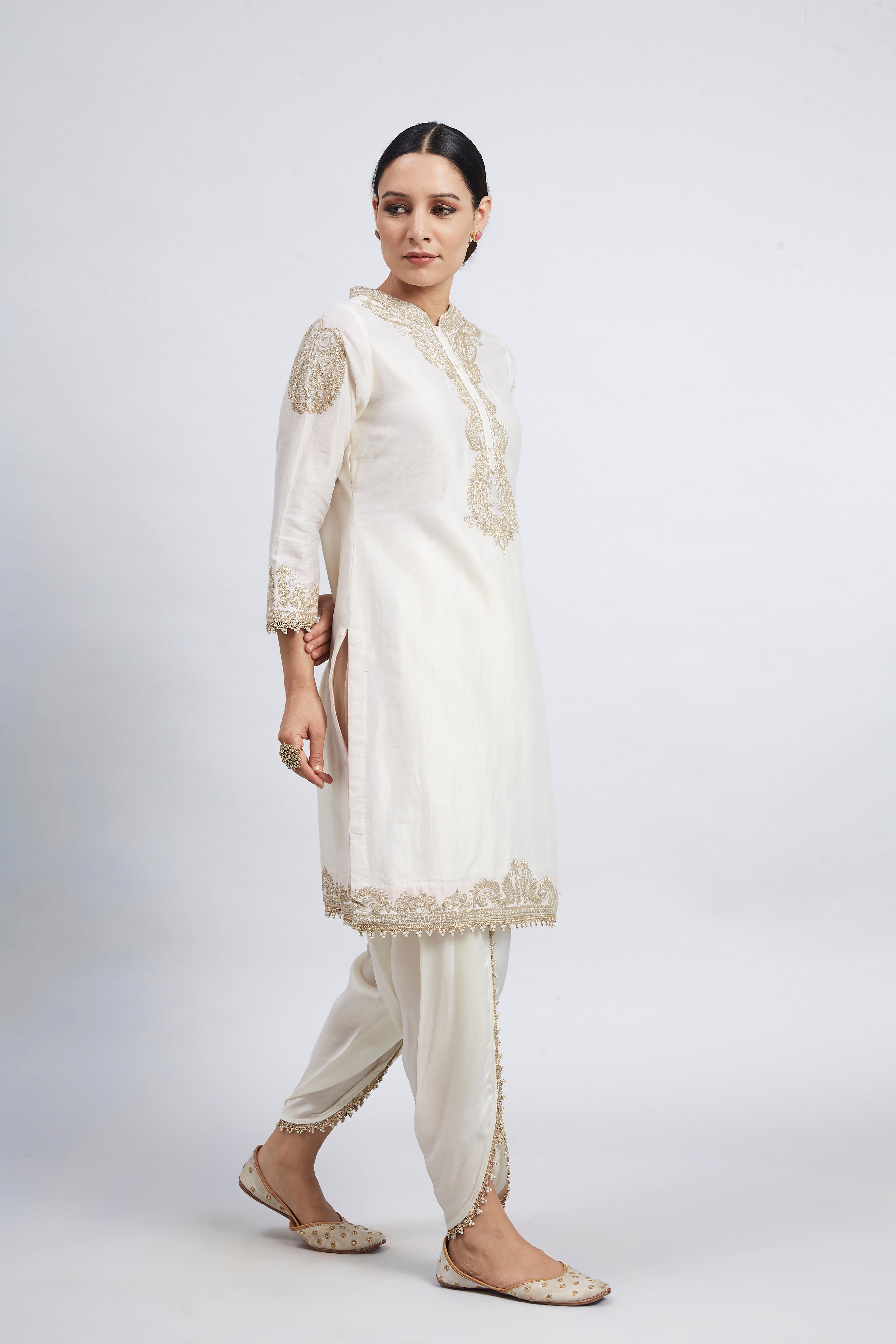 Aabisah- Daisy Ivory Embroidered Kurta With Dhoti