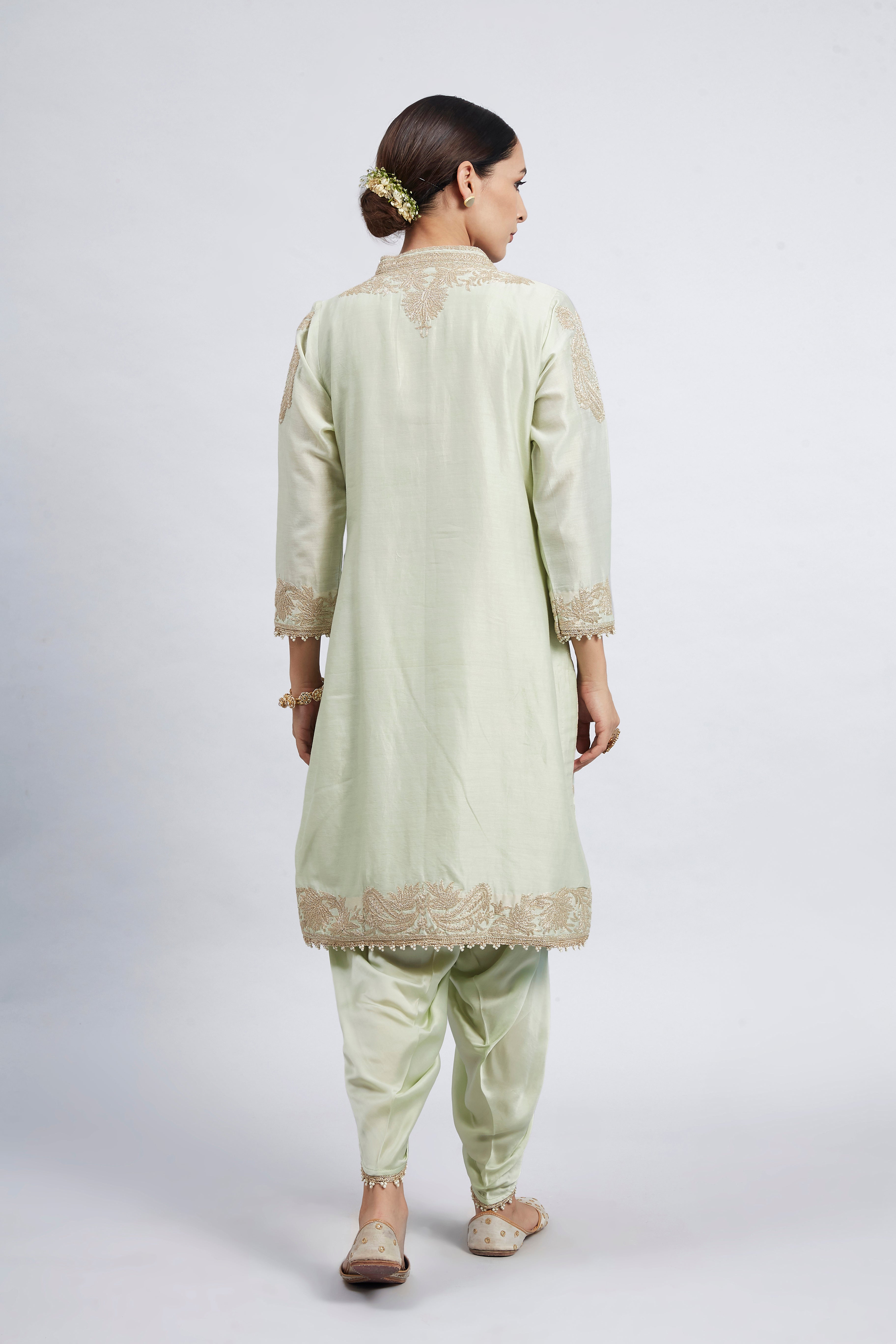 Aabish- Mint Green Tilla Embroidered Kurta Set