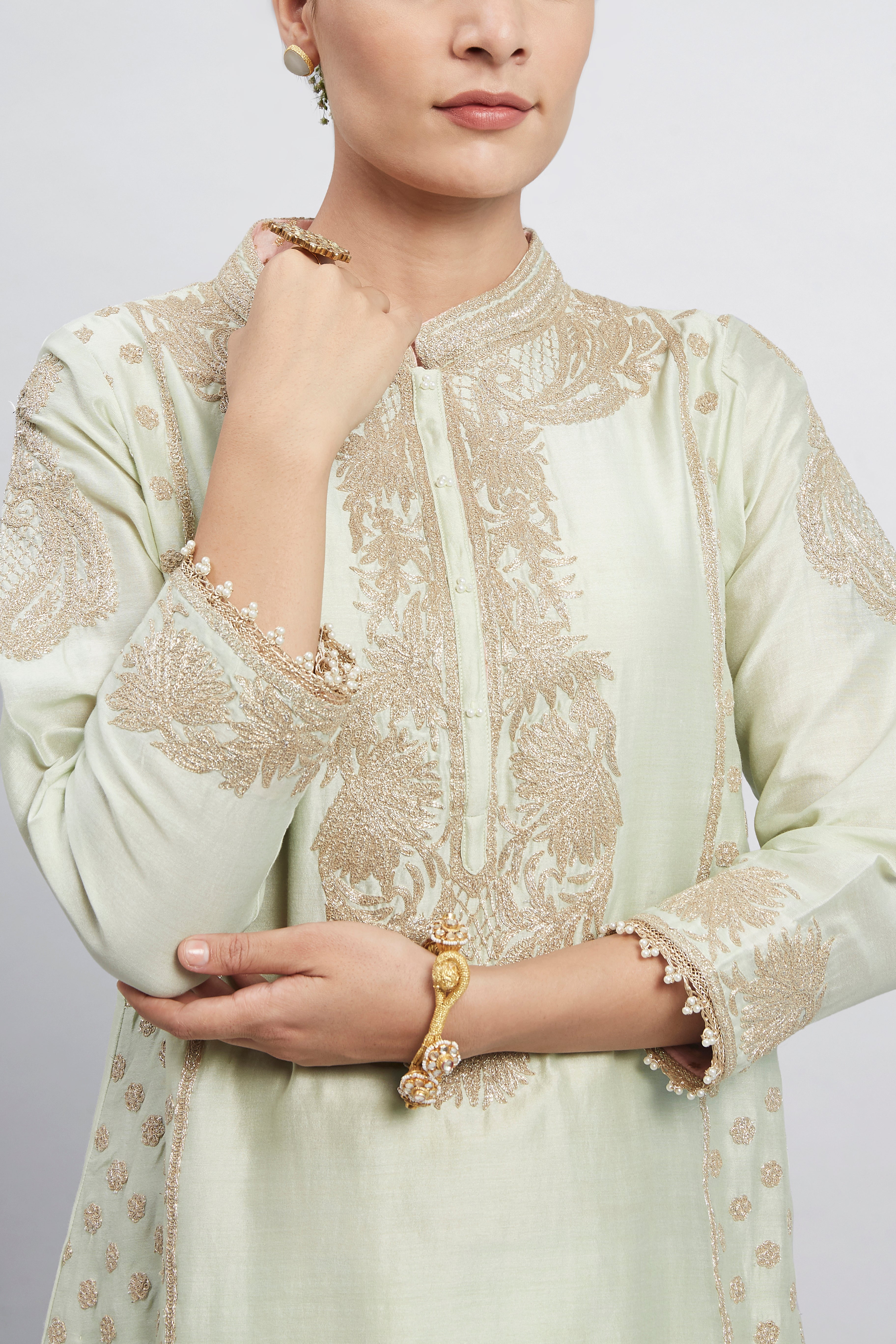 Aabish- Mint Green Tilla Embroidered Kurta Set