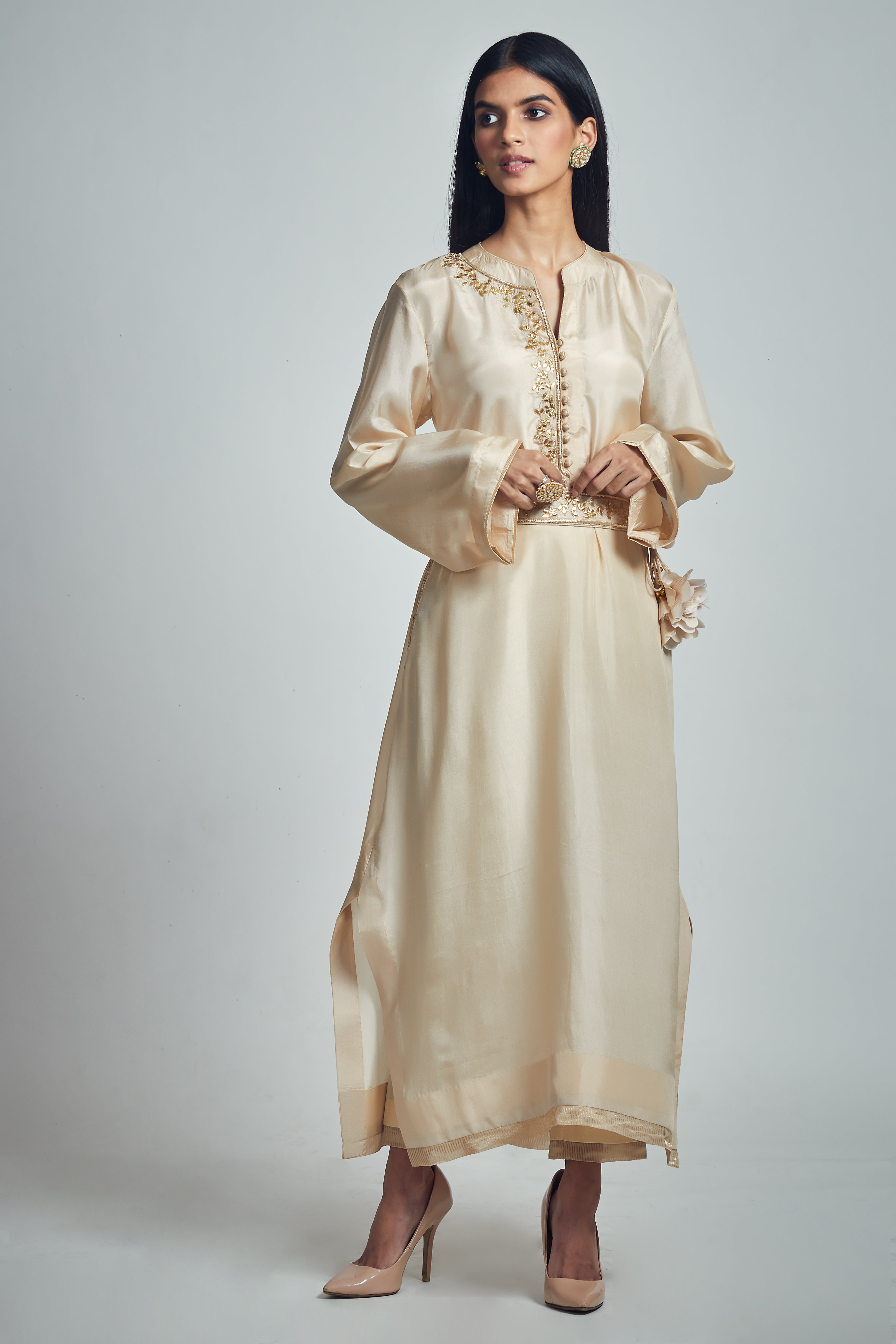 Nyasia- Soft beige Habutai silk embroidered chauga