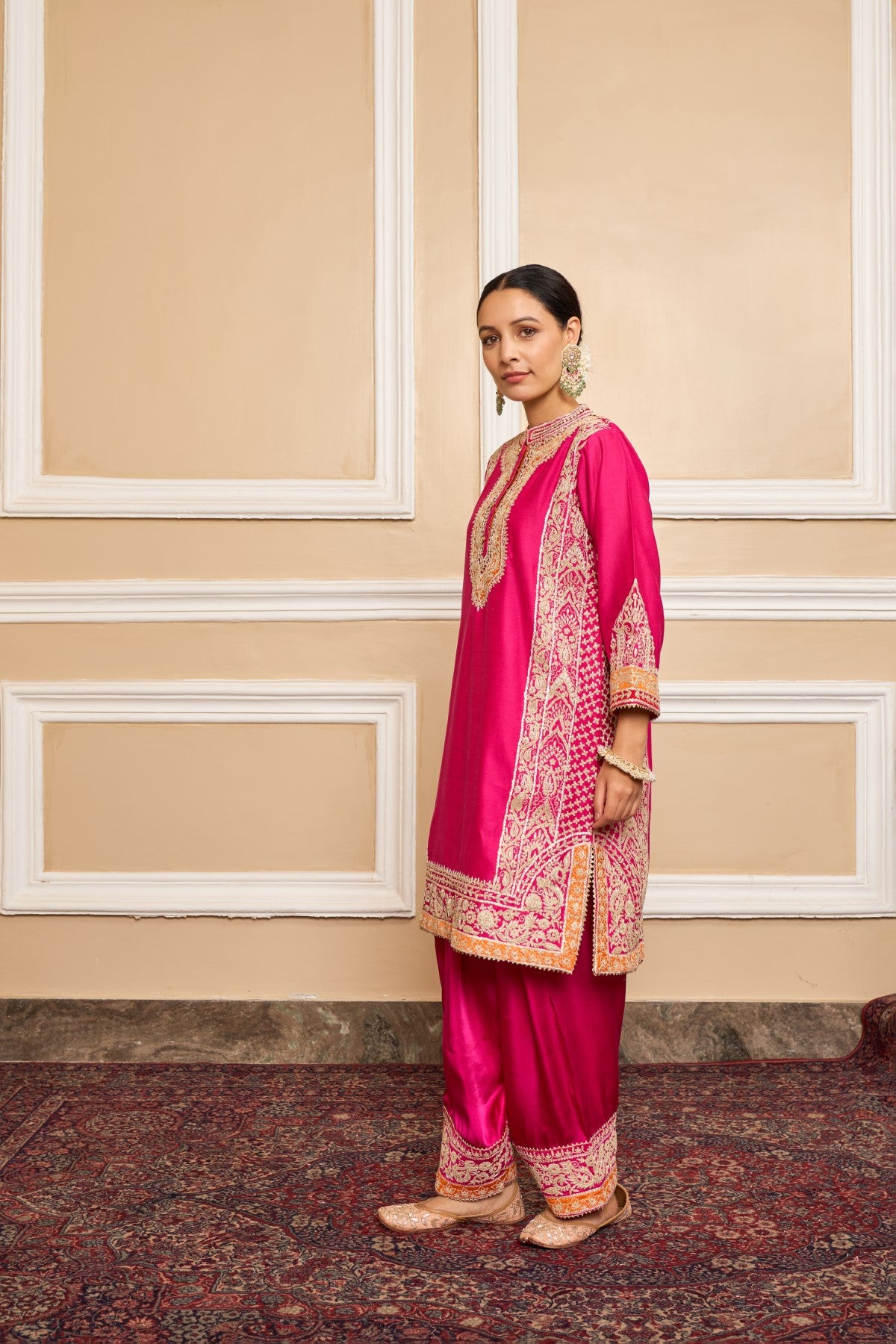 JANNAT KHAN IN NAAYAAB - HOTPINK SHORT KURTA WITH SALWAR AND DUPATTA