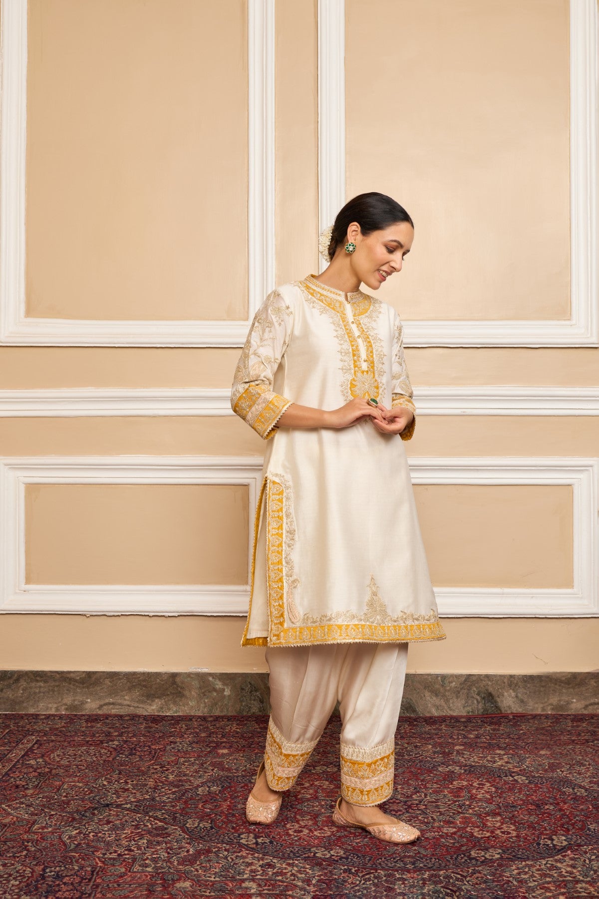 RESHAM - DAISY IVORY SHORT KURTA WITH SALWAR AND DUPATTA