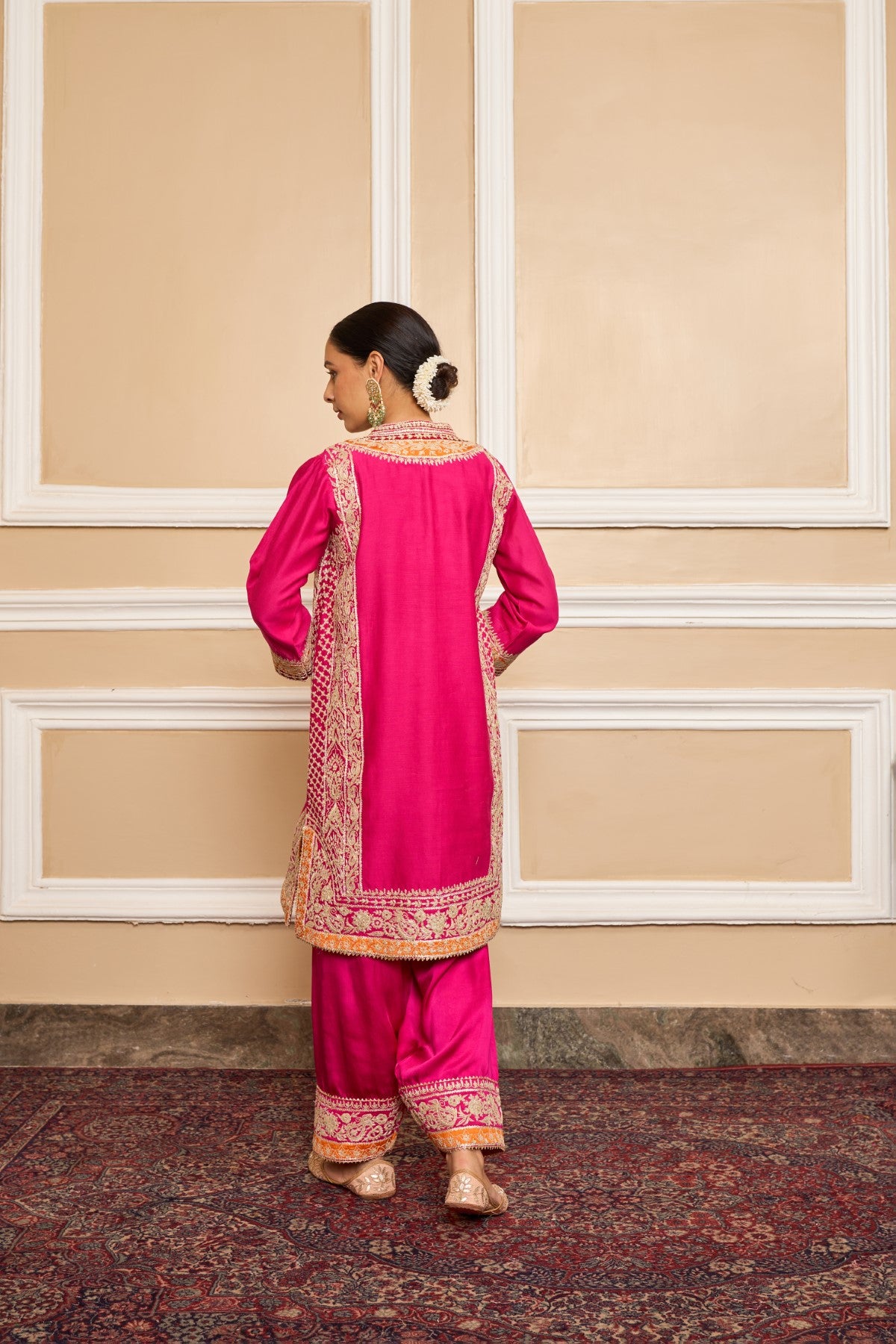 JANNAT KHAN IN NAAYAAB - HOTPINK SHORT KURTA WITH SALWAR AND DUPATTA