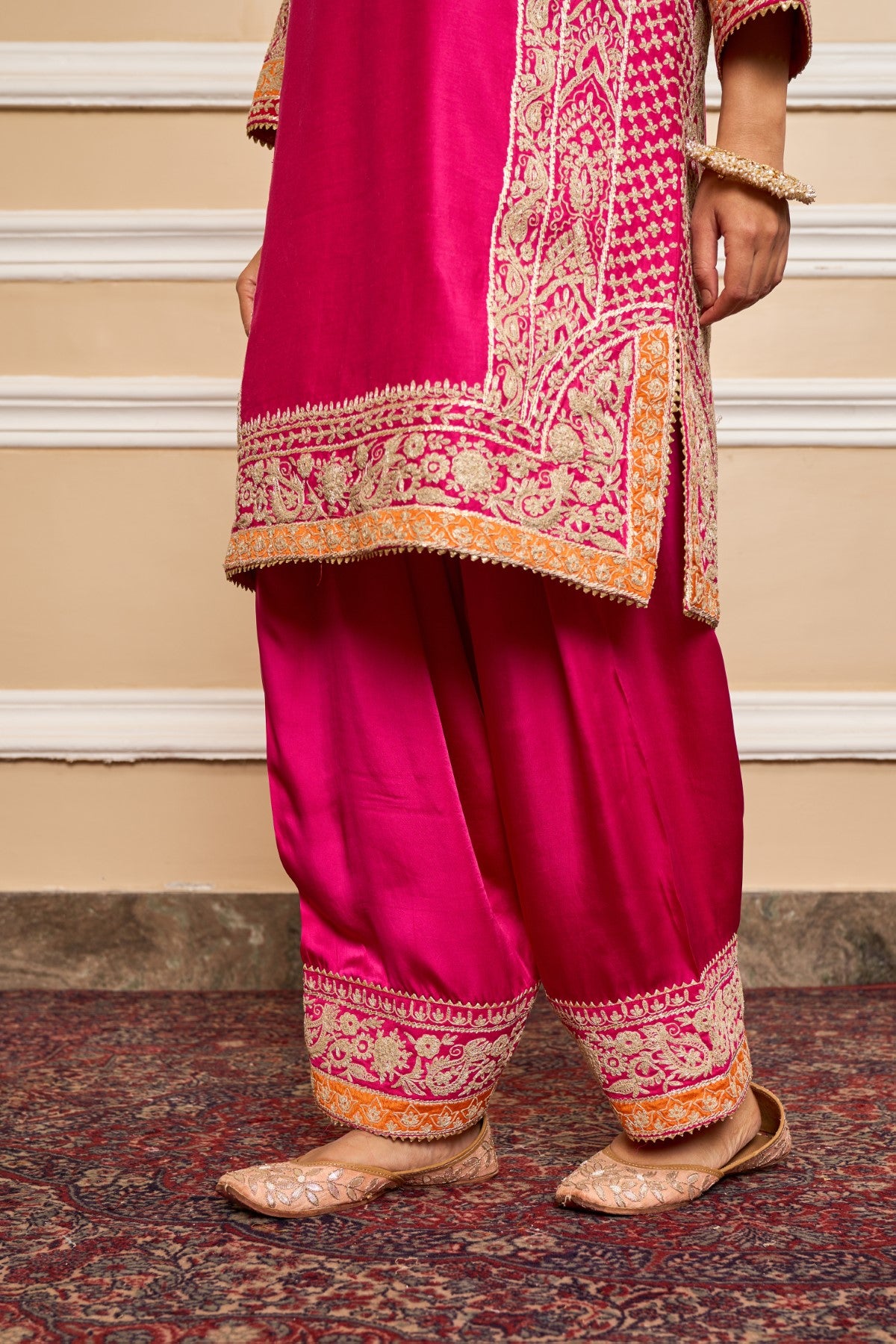 JANNAT KHAN IN NAAYAAB - HOTPINK SHORT KURTA WITH SALWAR AND DUPATTA