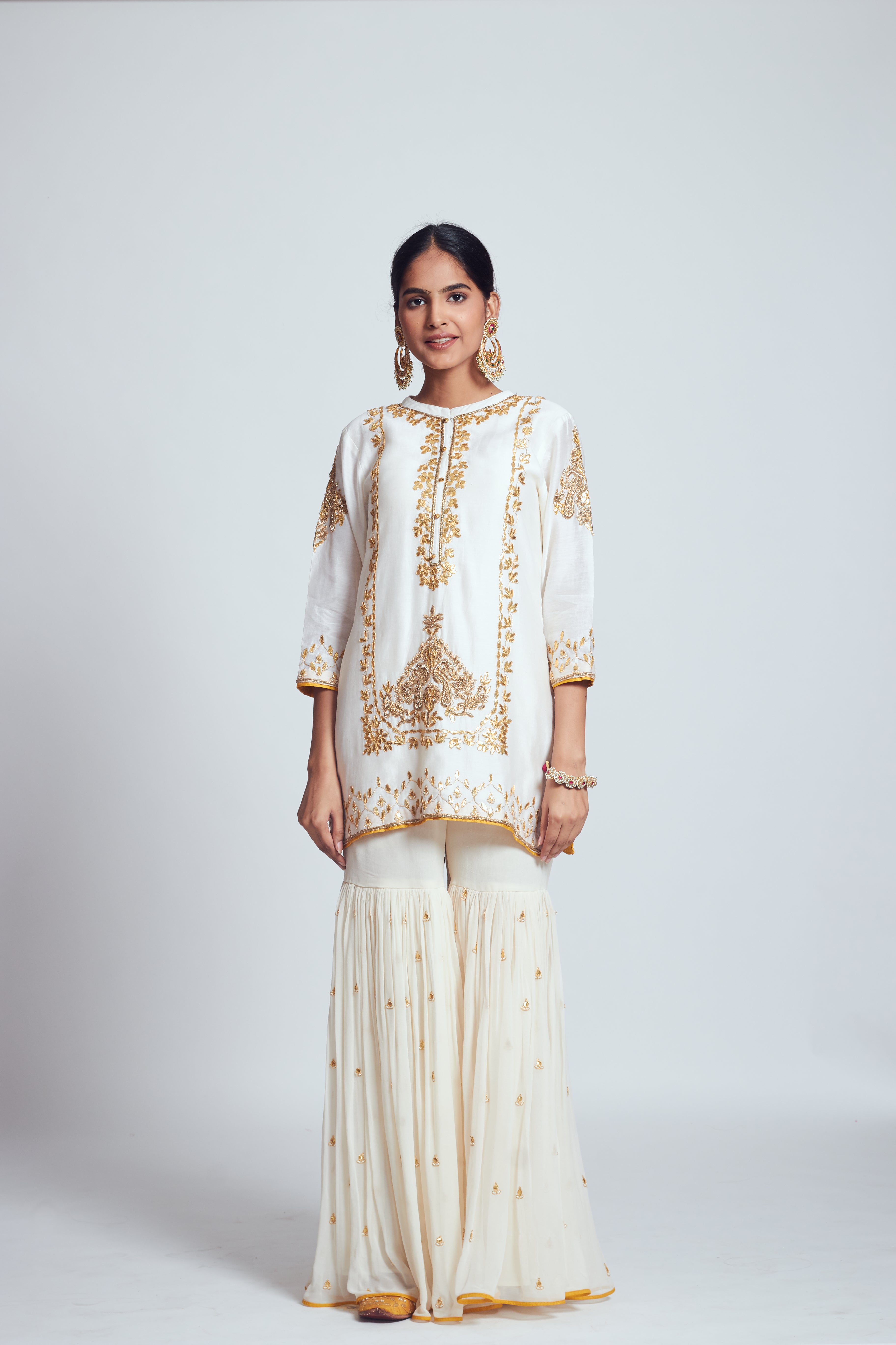 Saba- Daisy ivory Chanderi silk kurta garara